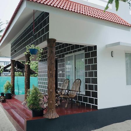 Marari Red Angel Villa Mararikulam Kültér fotó